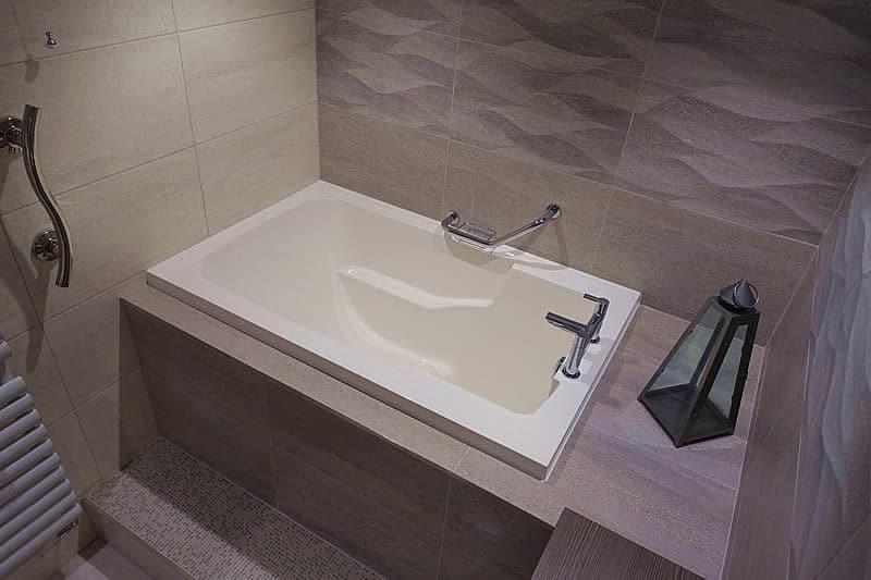 deep-baths-tall-people The Nirvana