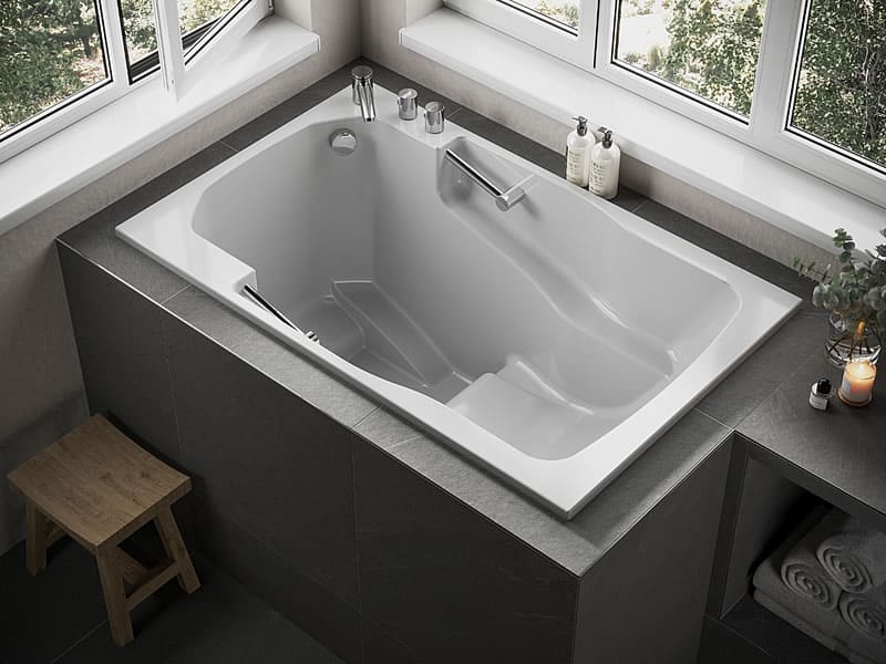 Takara Deep Soaking Tub Easy Access Style With A Year Guarantee