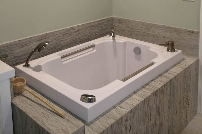 Nirvana Japanese style soaking tub, California USA