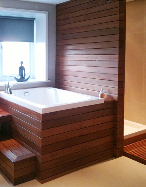 Nirvana Deep Soaking Bath Tub | Space Saving Bath